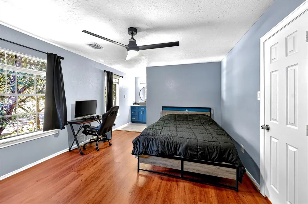 1615 Kelliwood Oaks Drive Katy, TX 77450