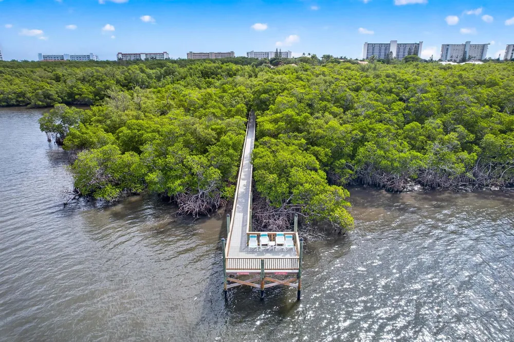 120 PEPPER LANE Jensen Beach, FL 34957