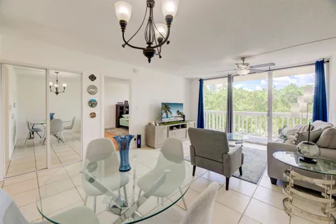 7081 Environ Boulevard #343