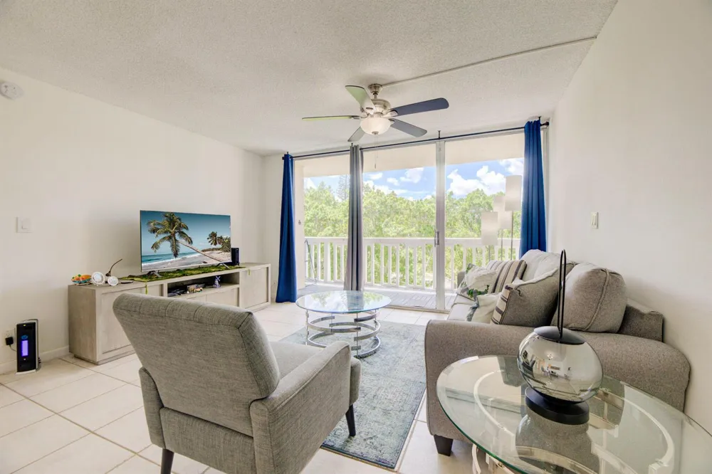 7081 Environ Boulevard #343 Lauderhill, FL 33319
