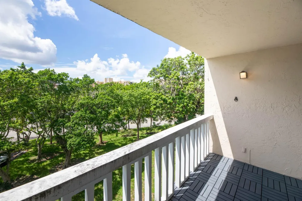 7081 Environ Boulevard #343 Lauderhill, FL 33319