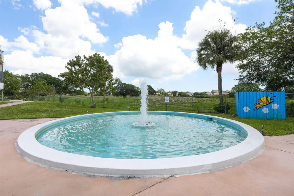 7081 Environ Boulevard #343 Lauderhill, FL 33319