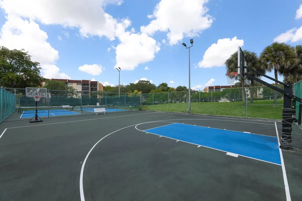 7081 Environ Boulevard #343 Lauderhill, FL 33319