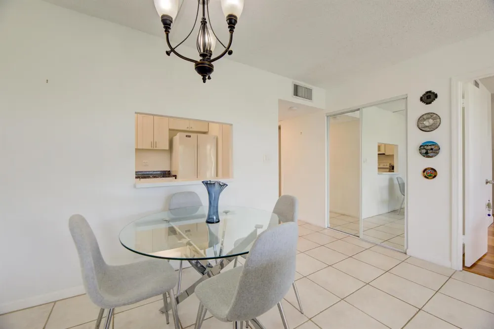 7081 Environ Boulevard #343 Lauderhill, FL 33319