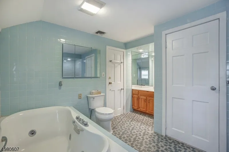 30 E Young St Somerville, NJ 08876