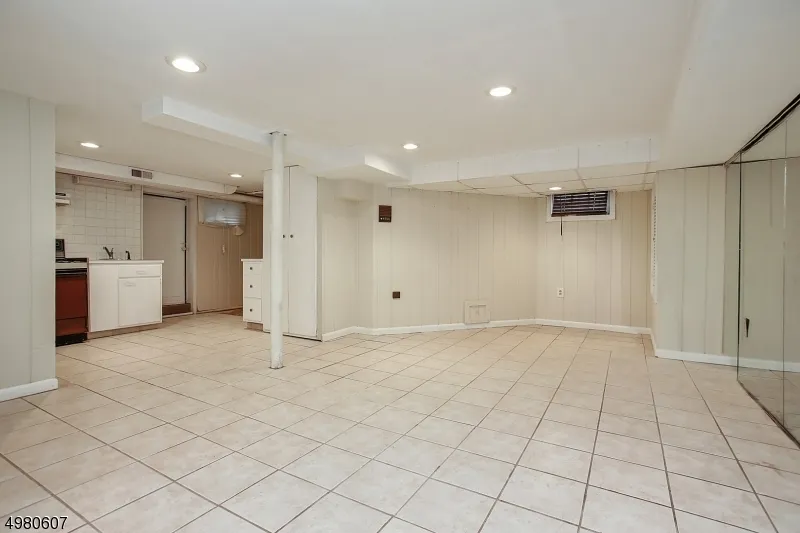 30 E Young St Somerville, NJ 08876