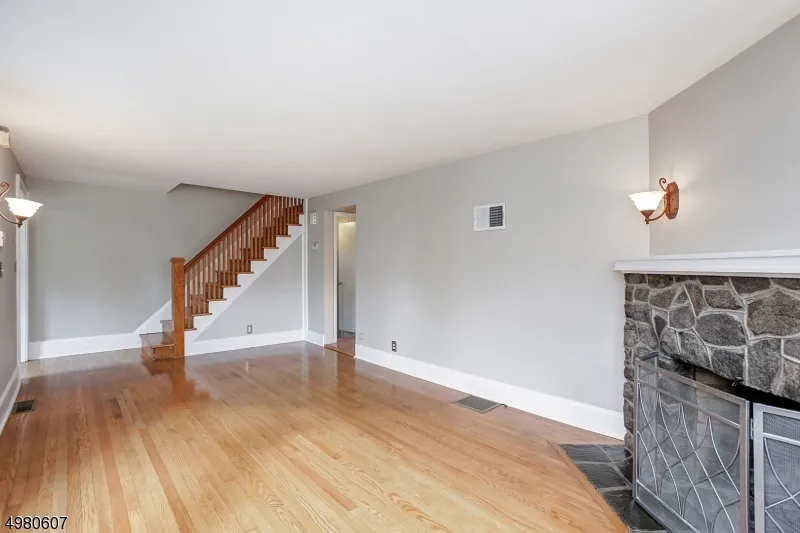 30 E Young St Somerville, NJ 08876
