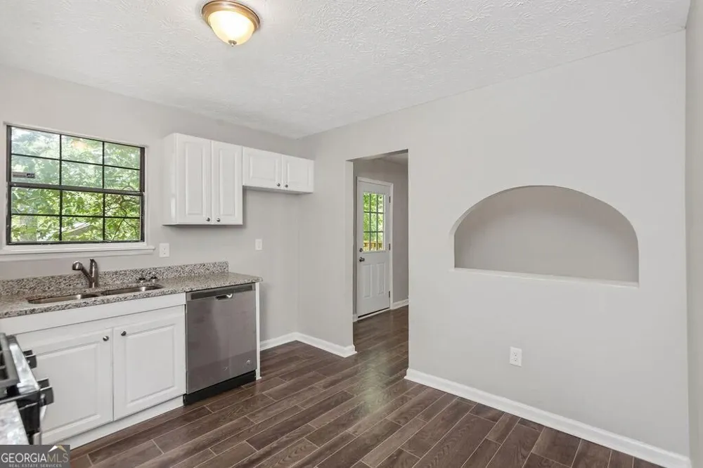 2153 Cherokee Valley CIR Lithonia, GA 30058