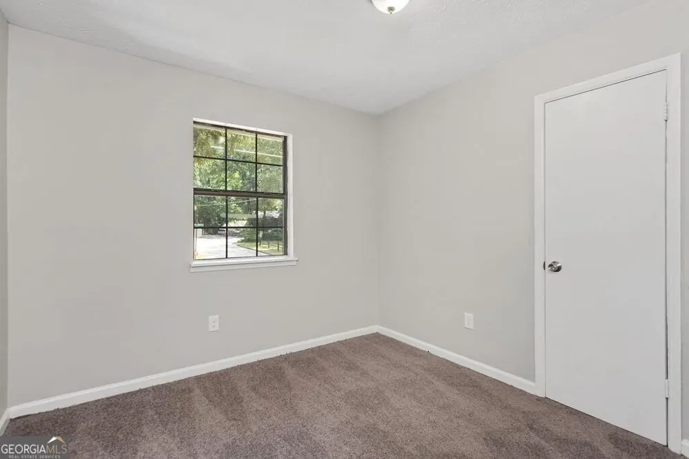 2153 Cherokee Valley CIR Lithonia, GA 30058