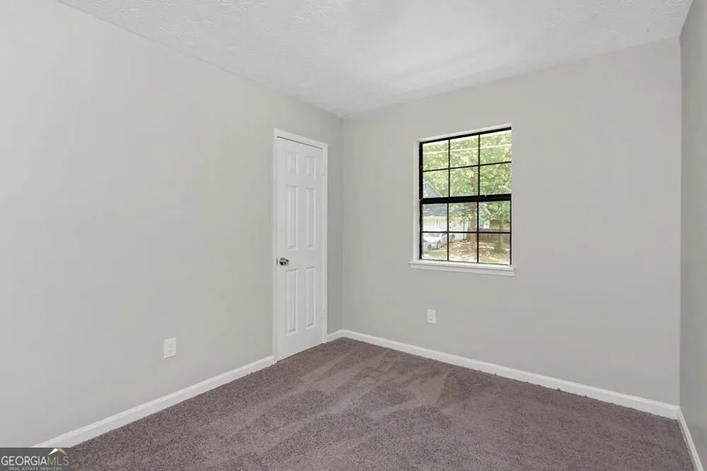 2153 Cherokee Valley CIR Lithonia, GA 30058