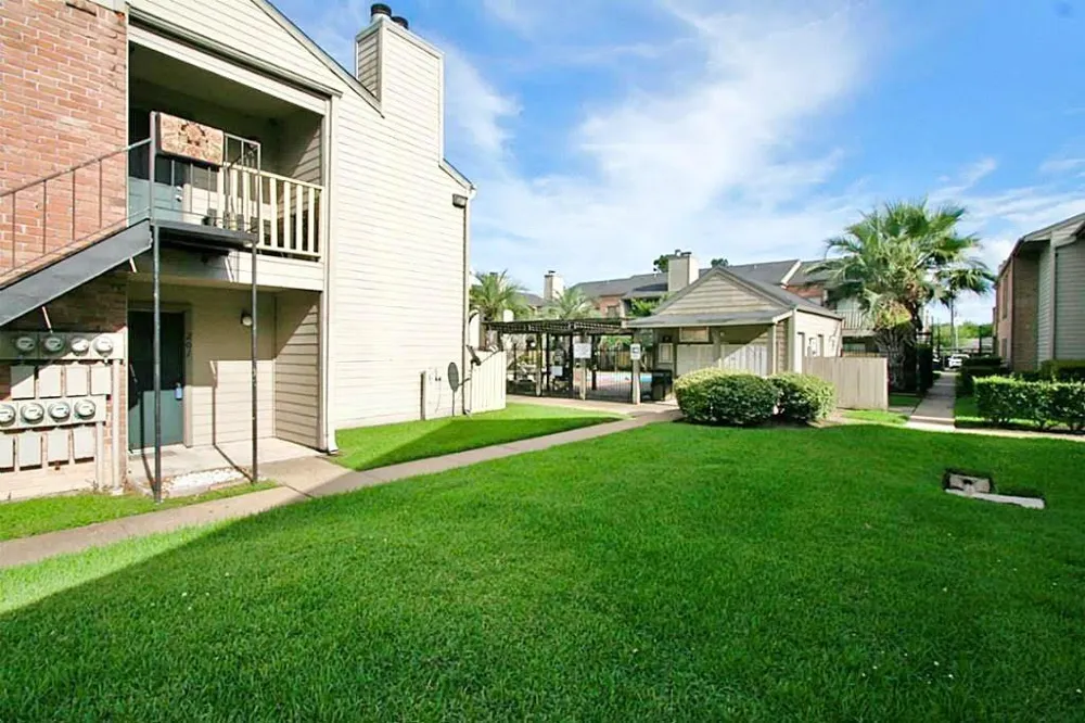 16111 Aspenglen Drive #306 Houston, TX 77084