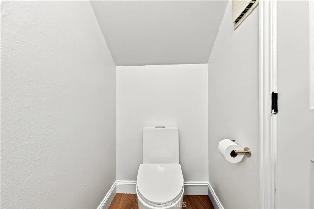 1349 Columbus #4 Glendale, CA 91202