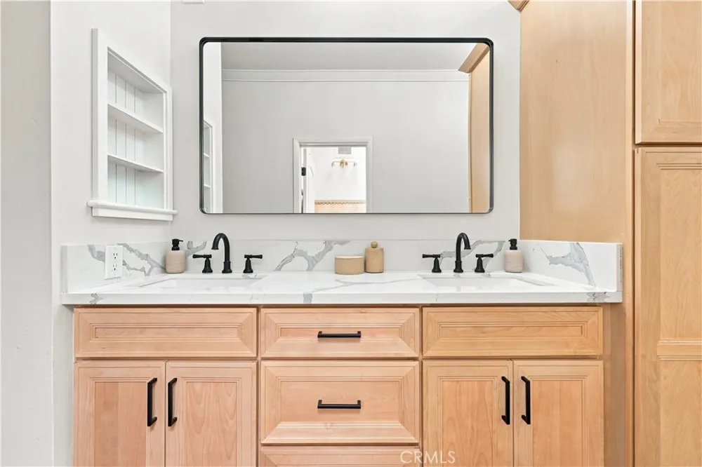 1349 Columbus #4 Glendale, CA 91202