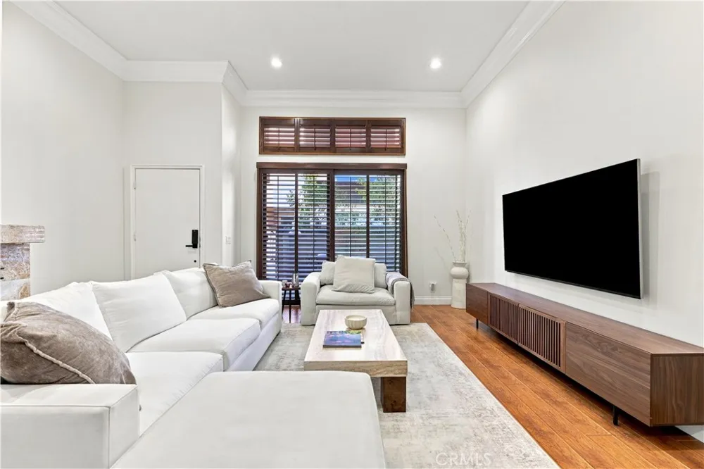 1349 Columbus #4 Glendale, CA 91202