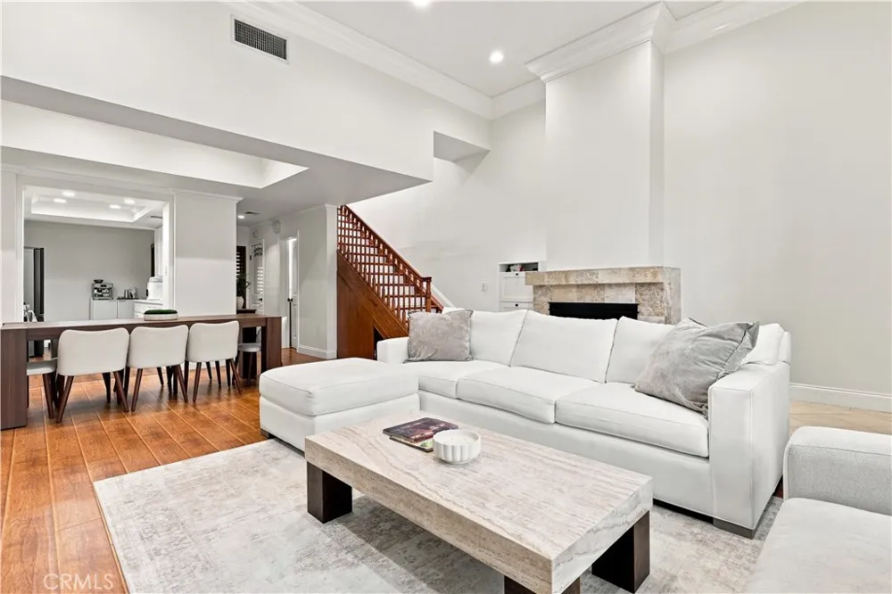 1349 Columbus #4 Glendale, CA 91202