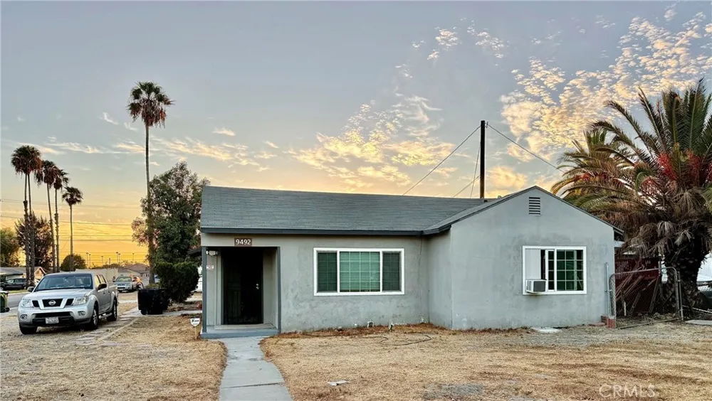 9492 Evergreen Fontana, CA 92335