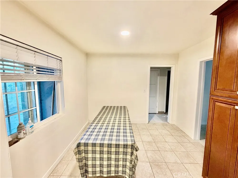 9492 Evergreen Fontana, CA 92335