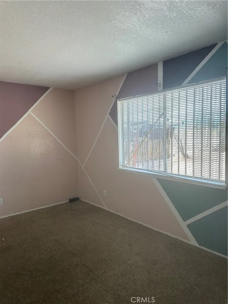 17017 Olive St Hesperia, CA 92345