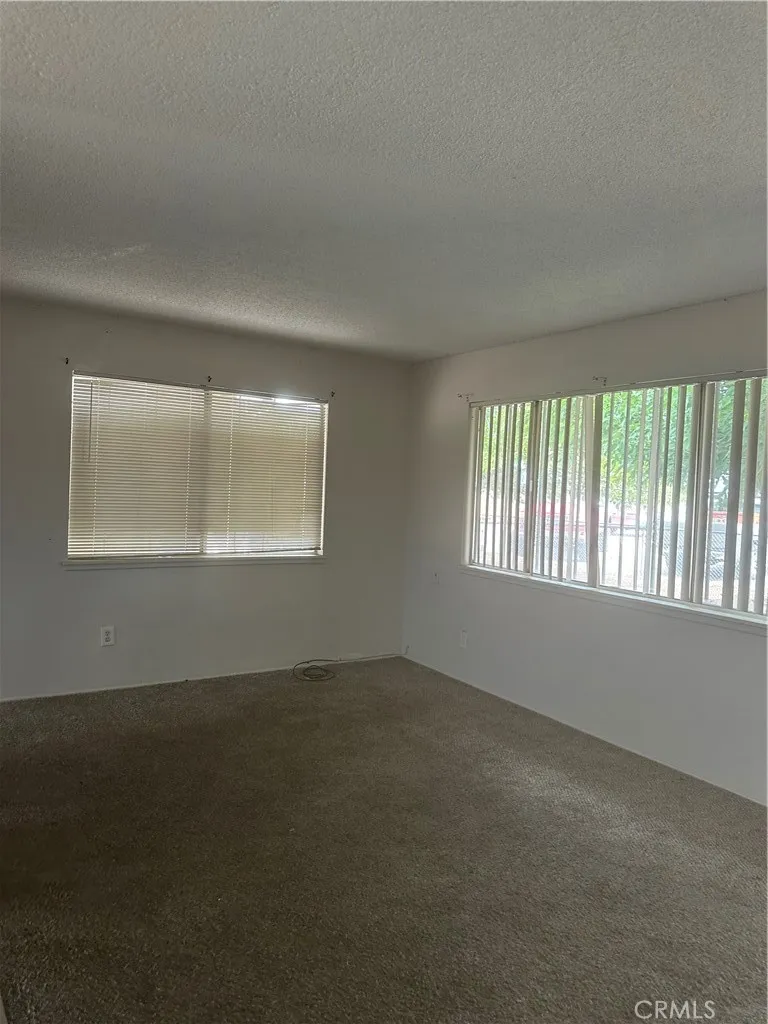 17017 Olive St Hesperia, CA 92345