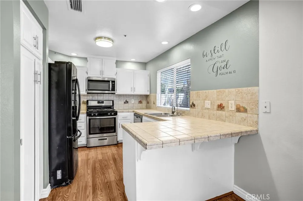 8073 Dowd Court Fontana, CA 92336