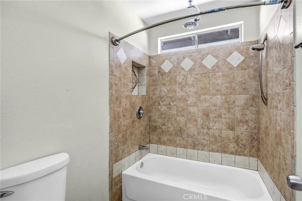 8073 Dowd Court Fontana, CA 92336