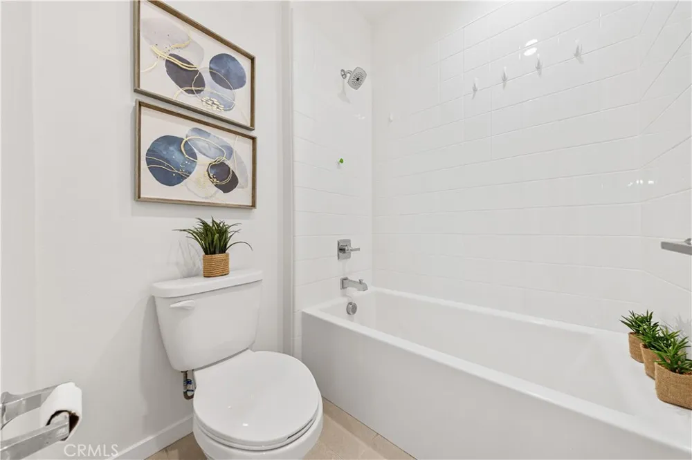 130 Modjeska Irvine, CA 92618