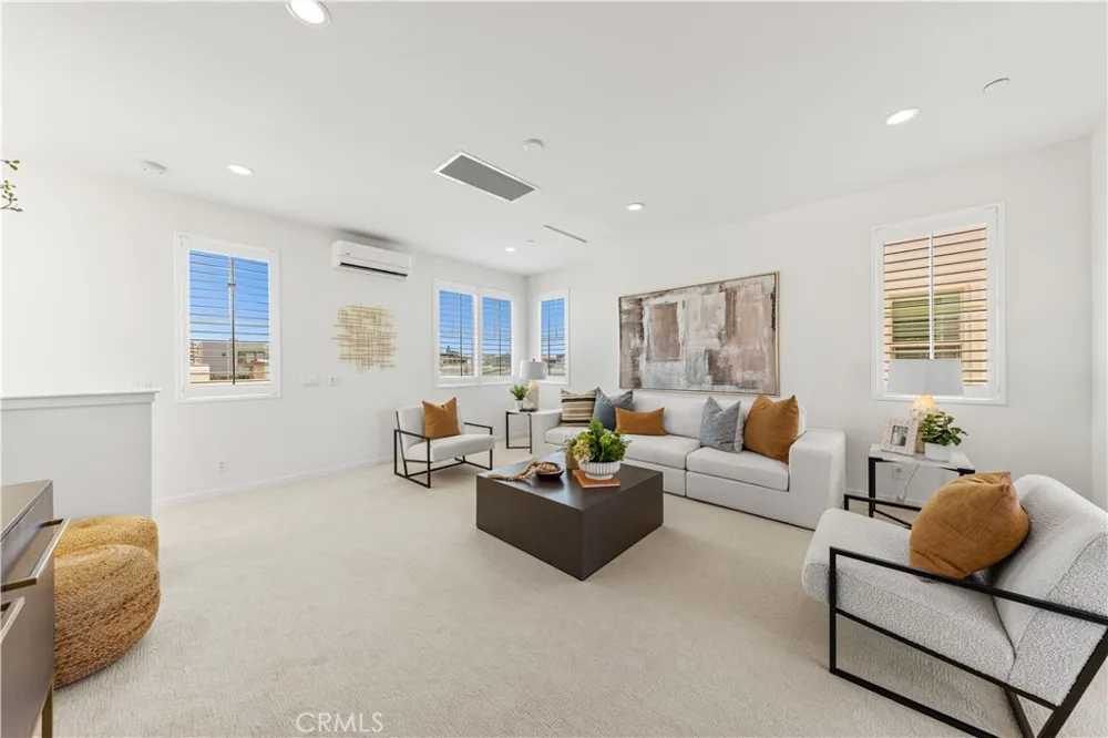 130 Modjeska Irvine, CA 92618