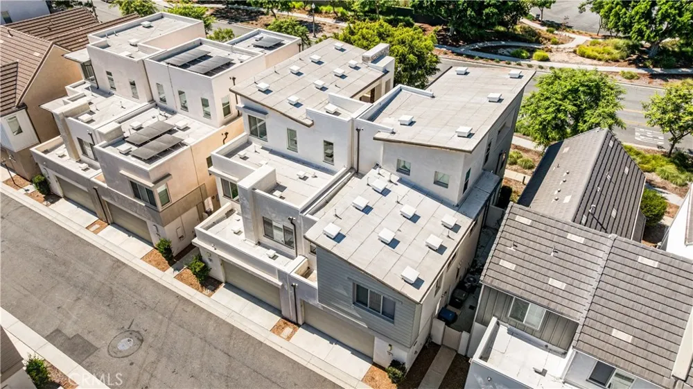 130 Modjeska Irvine, CA 92618
