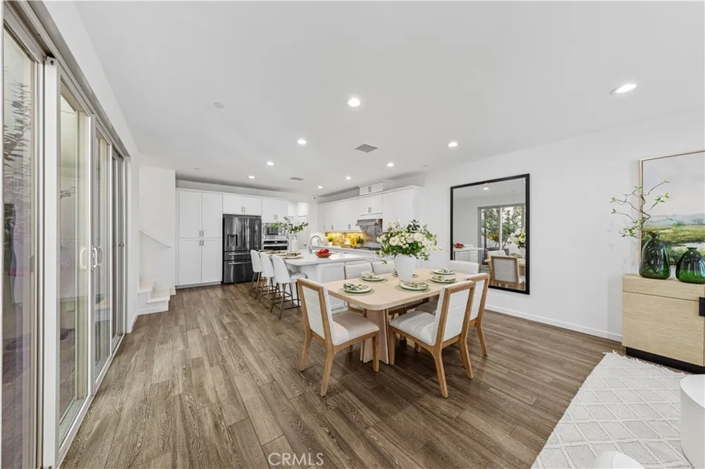 130 Modjeska Irvine, CA 92618