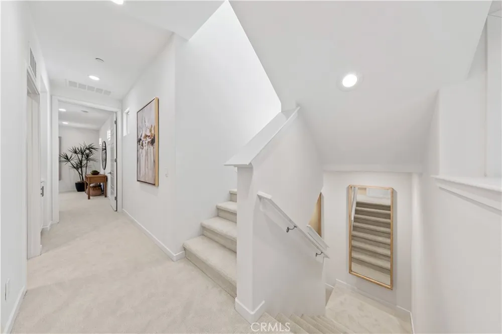 130 Modjeska Irvine, CA 92618