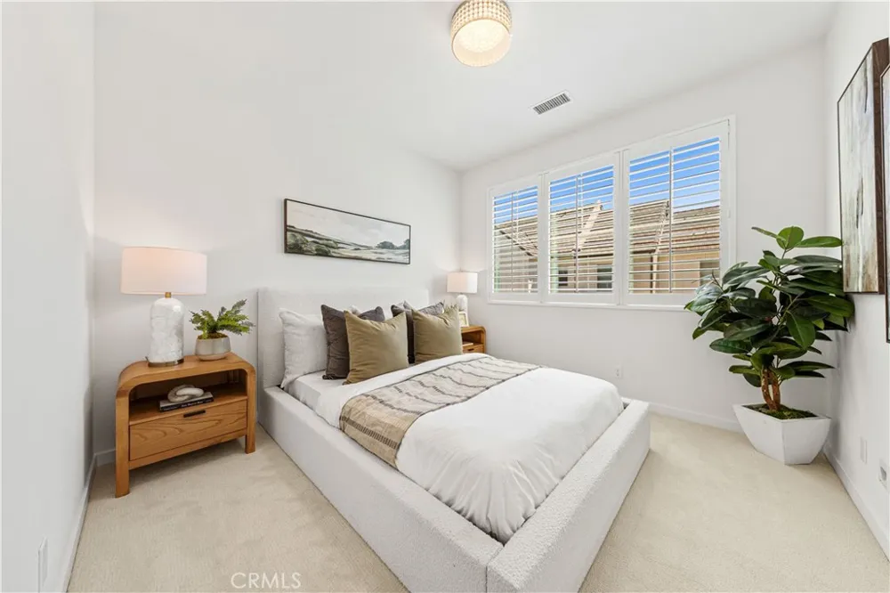 130 Modjeska Irvine, CA 92618
