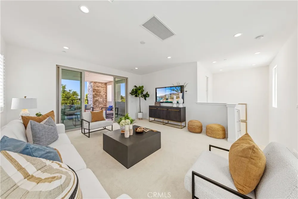 130 Modjeska Irvine, CA 92618
