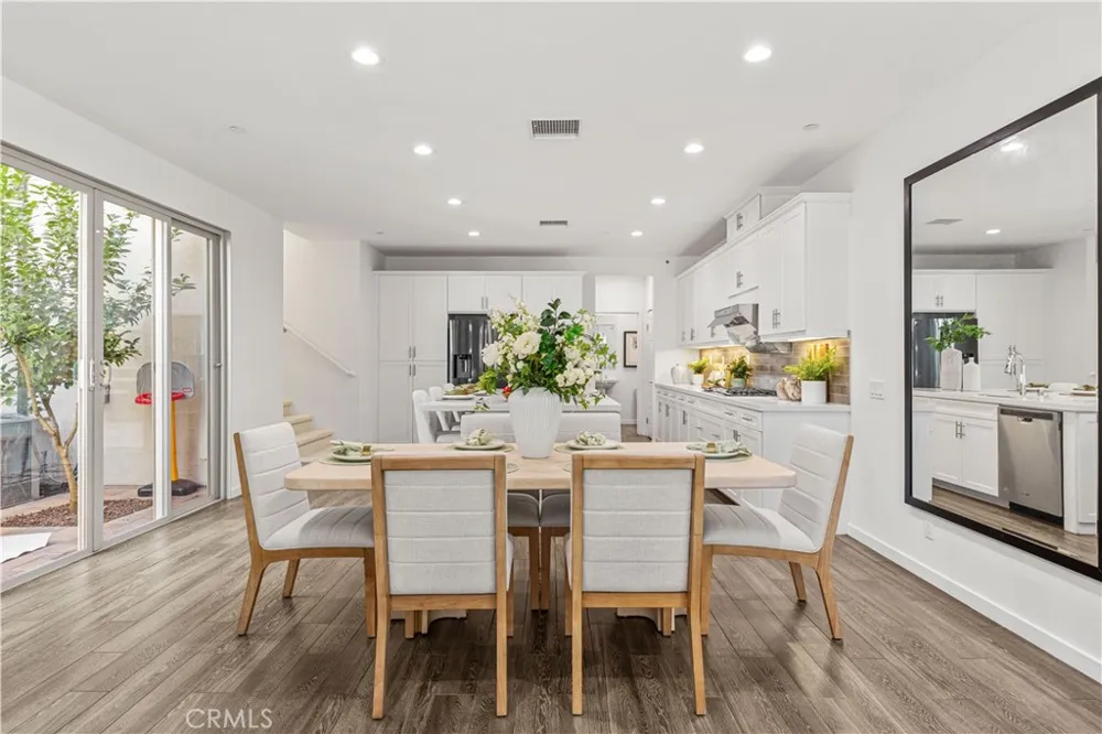 130 Modjeska Irvine, CA 92618