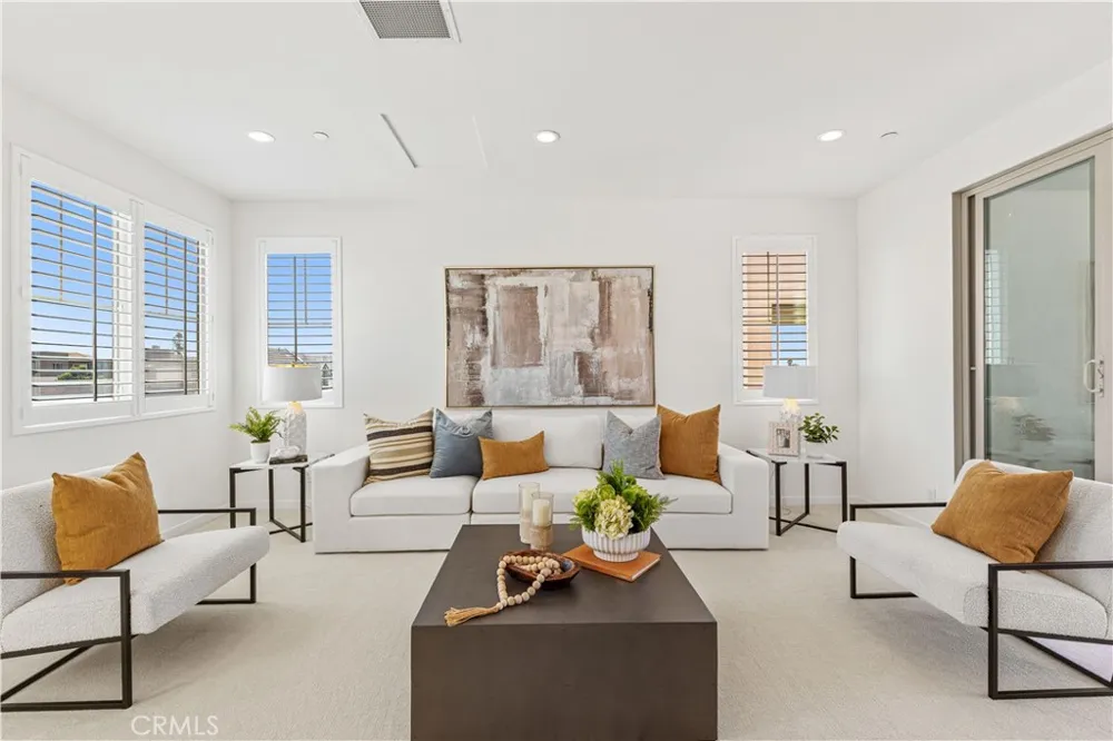 130 Modjeska Irvine, CA 92618