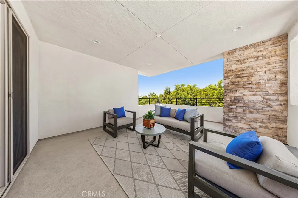 130 Modjeska Irvine, CA 92618