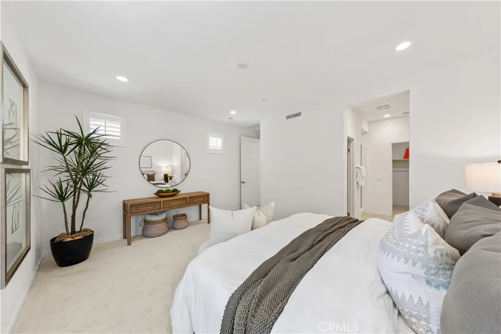 130 Modjeska Irvine, CA 92618