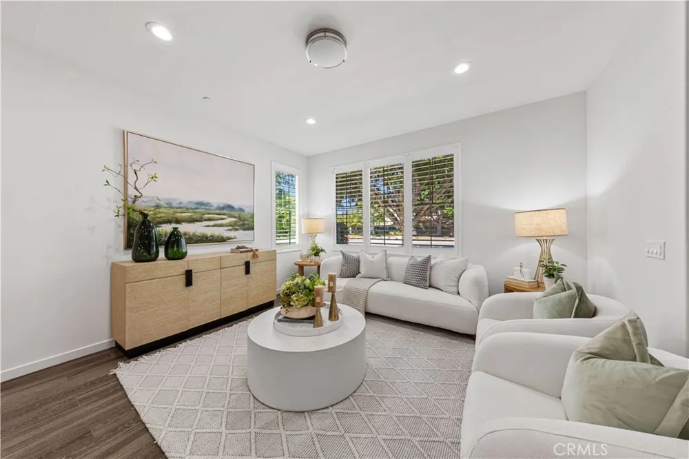 130 Modjeska Irvine, CA 92618