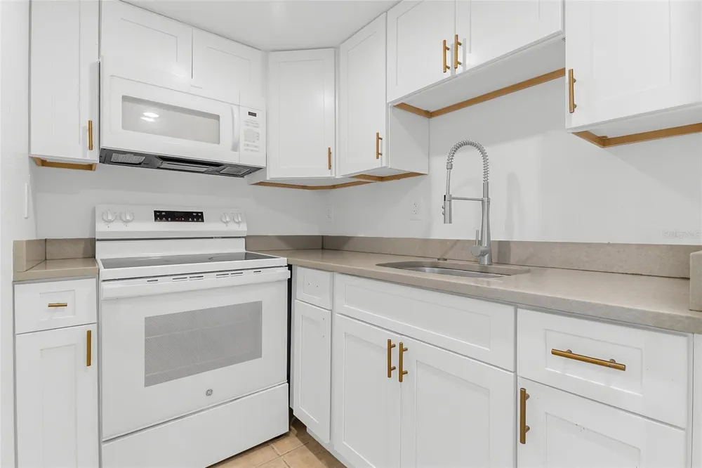 200 MAITLAND AVENUE #41 Altamonte Springs, FL 32701