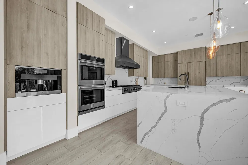 216 NW 11TH STREET Boca Raton, FL 33432