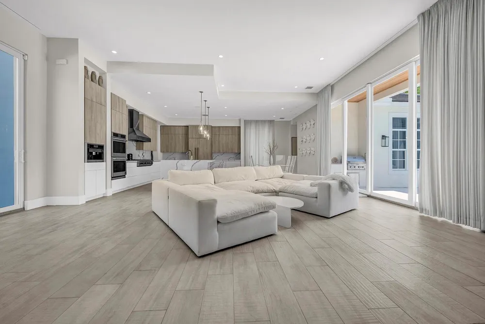 216 NW 11TH STREET Boca Raton, FL 33432