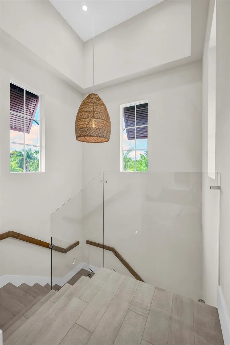 216 NW 11TH STREET Boca Raton, FL 33432