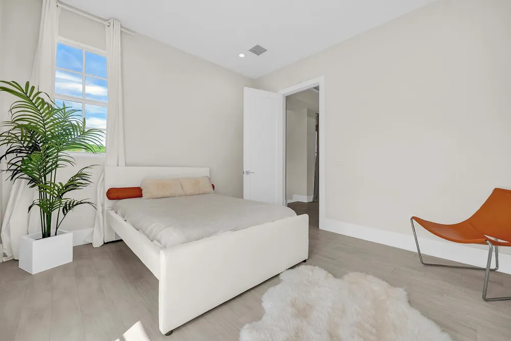216 NW 11TH STREET Boca Raton, FL 33432
