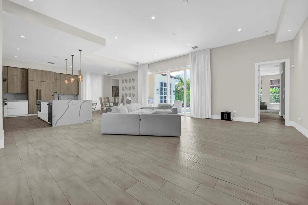 216 NW 11TH STREET Boca Raton, FL 33432