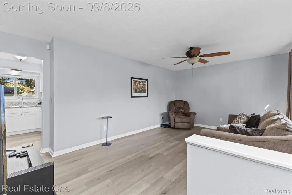15063 Annapolis Drive Sterling Heights City, MI 48313