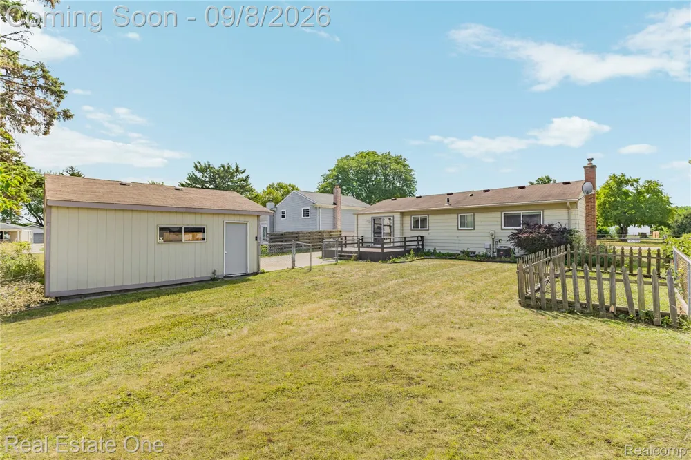 15063 Annapolis Drive Sterling Heights City, MI 48313