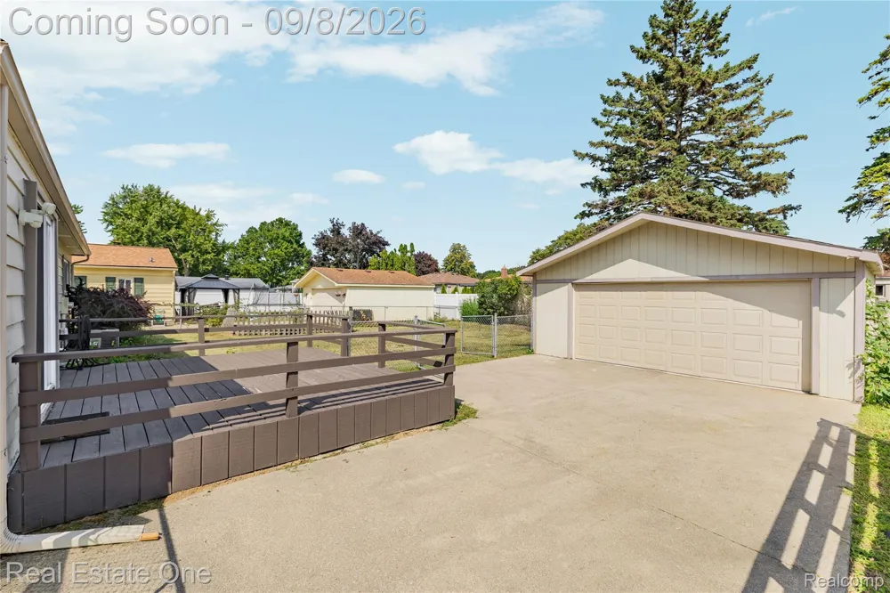 15063 Annapolis Drive Sterling Heights City, MI 48313