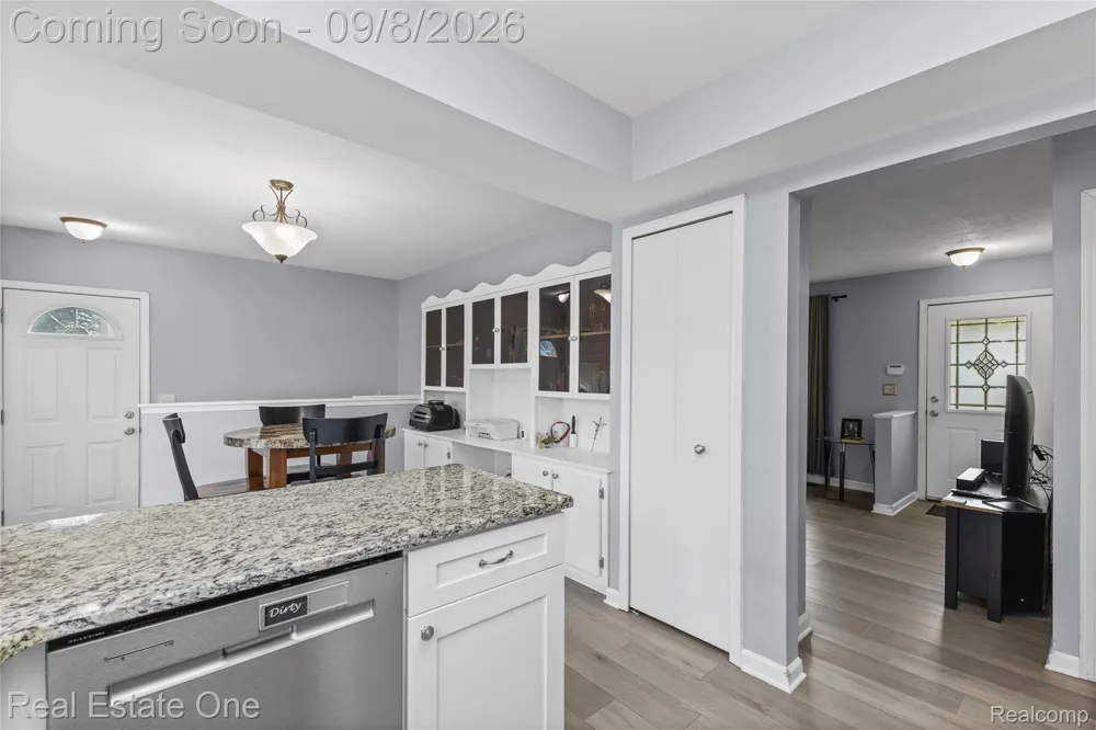 15063 Annapolis Drive Sterling Heights City, MI 48313