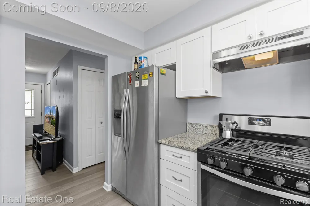 15063 Annapolis Drive Sterling Heights City, MI 48313