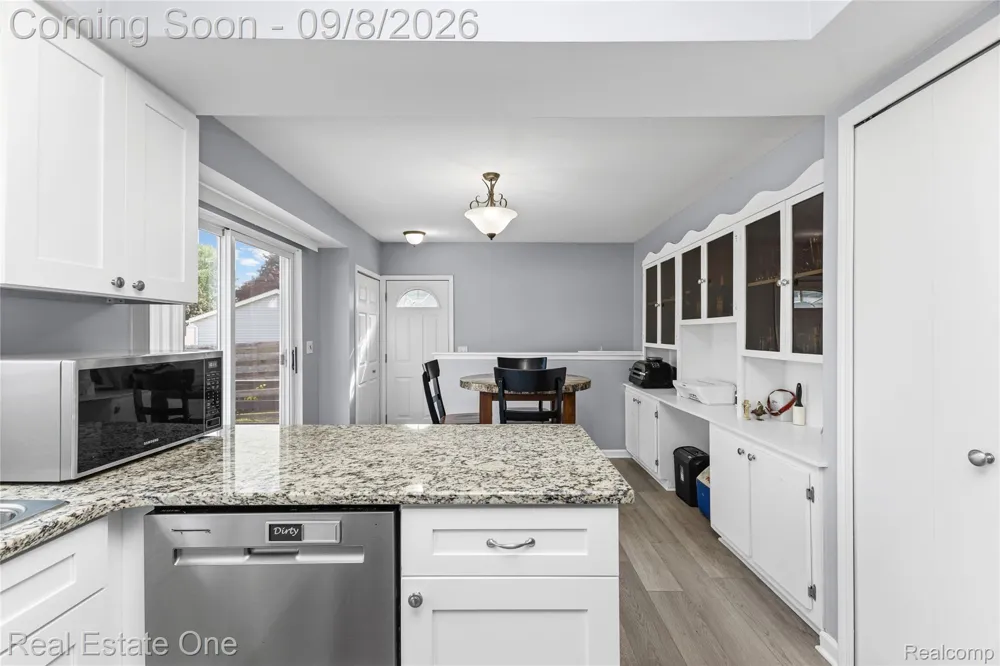 15063 Annapolis Drive Sterling Heights City, MI 48313