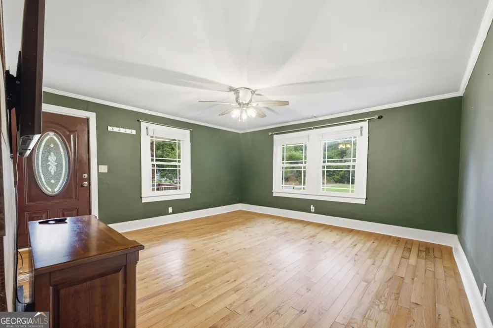 38 Nelson ST Silver Creek, GA 30173